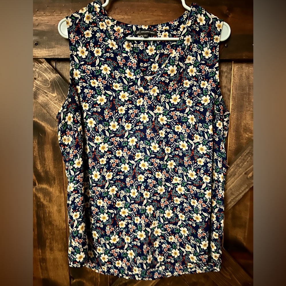 Women’s sleeveless blouse - dark blue
